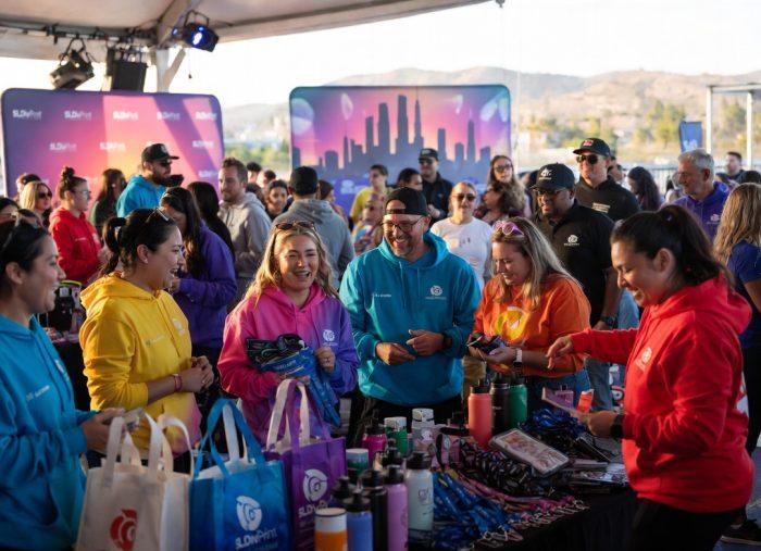 How to Choose Promotional Products Your Customers Love?